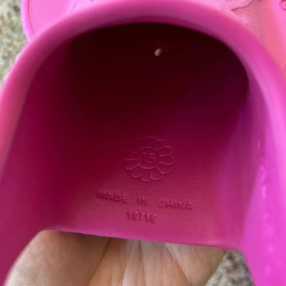 NWOT Speedo Flutter Feet Kid's Swim Fins, Berry, size L/XL